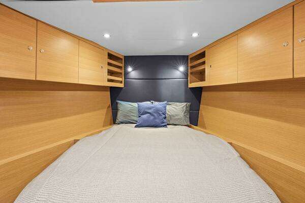 Hylas 63 Yacht For Sale