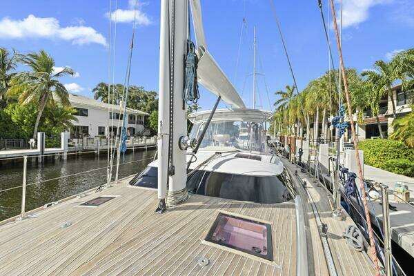 Hylas 63 Yacht For Sale