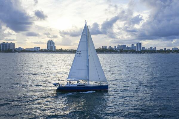 Blue Star 63ft Hylas Yacht For Sale