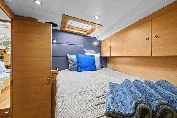 Hylas 63 Yacht For Sale