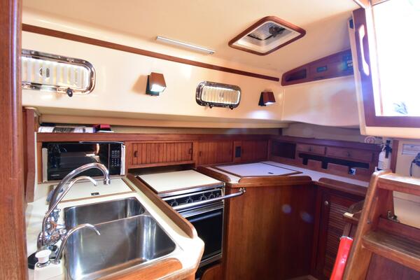 SHIBUMI 37ft Island Packet Yacht For Sale