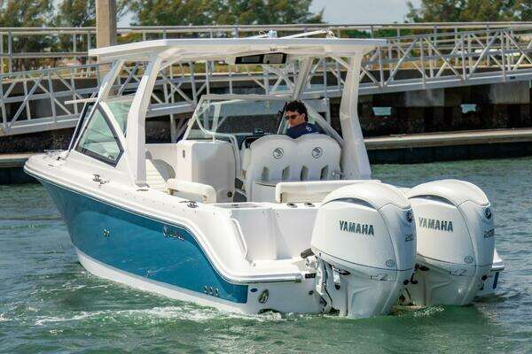 Photo of the 2025 Edgewater 262CX