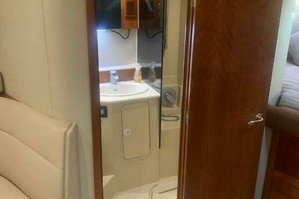 Rampage 38 Express Yacht For Sale