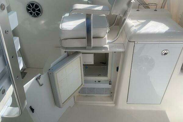 Rampage 38 Express Yacht For Sale