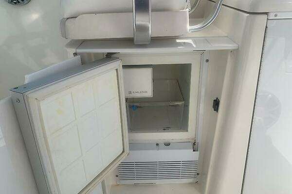 Rampage 38 Express Yacht For Sale