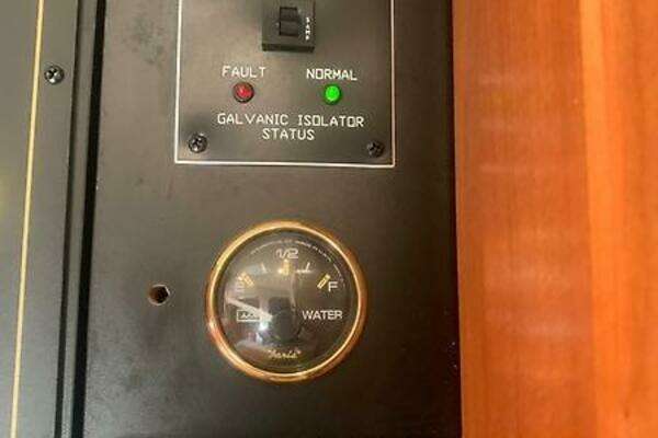 Rampage 38 Express Yacht For Sale