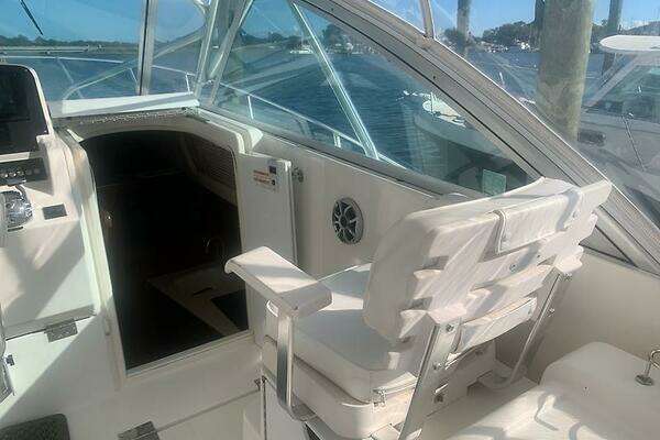 Rampage 38 Express Yacht For Sale