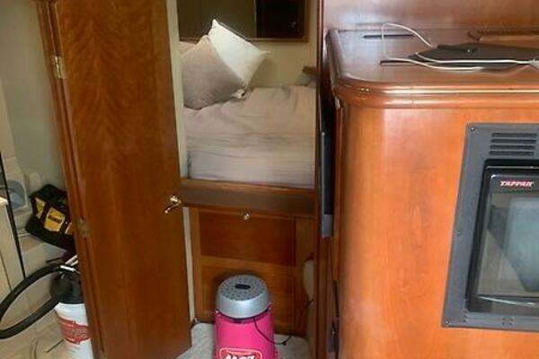 Rampage 38 Express Yacht For Sale