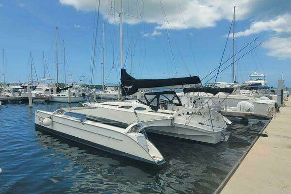 Photo of the 2007 Dragonfly 35 Ultimate "Antillano"