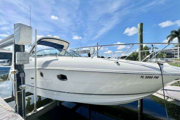 Photo of the 2012 Sea Ray 310 SunDancer