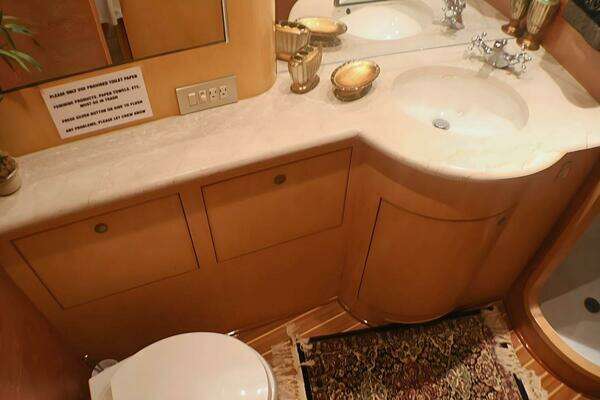 Donzi 73 Sport Yacht Yacht For Sale