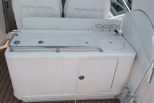Photo of the 2008 Sea Ray 340 Sundancer Sportsman "Reel Slick"
