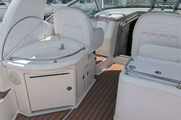 Photo of the 2008 Sea Ray 340 Sundancer Sportsman "Reel Slick"