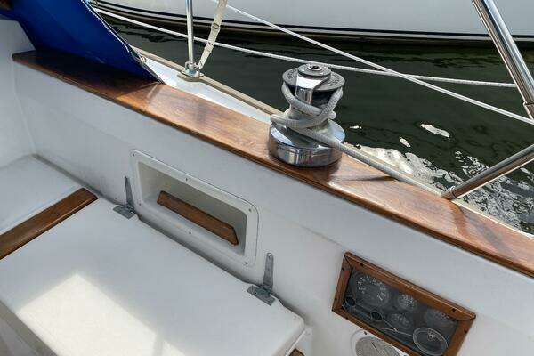 Photo of the 1987 Dickerson 37 aft cockpit "Morning Light"