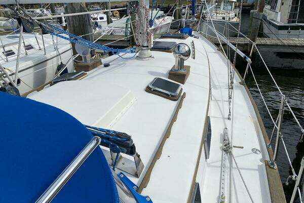 Photo of the 1987 Dickerson 37 aft cockpit "Morning Light"