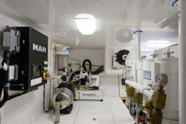 Viking 48 Convertible Yacht For Sale