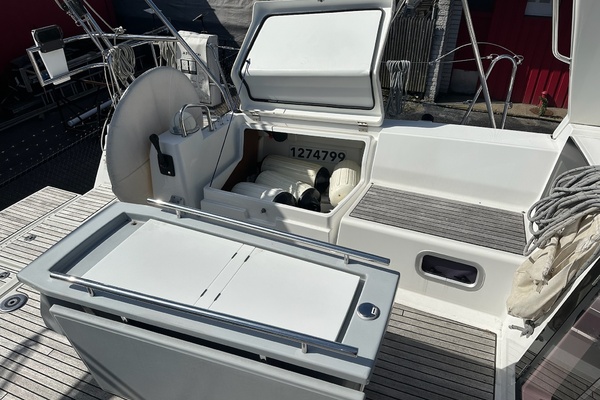 45ft Beneteau Yacht For Sale