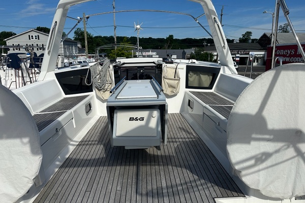 45ft Beneteau Yacht For Sale