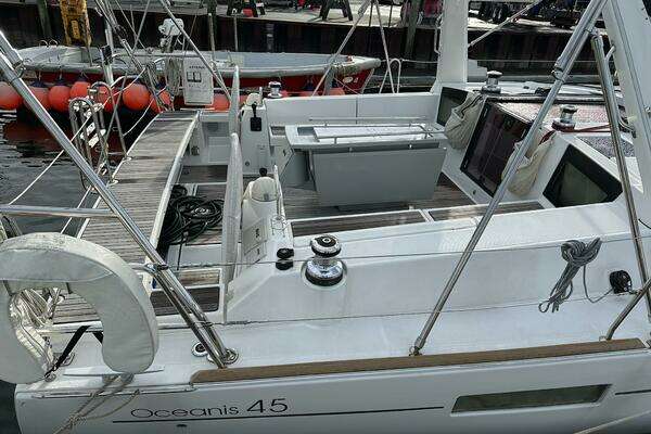 Photo of the 2017 Beneteau Oceanis 45