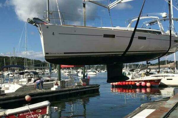 Photo of the 2017 Beneteau Oceanis 45