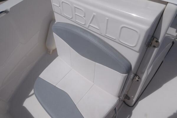 18ft Robalo Yacht For Sale