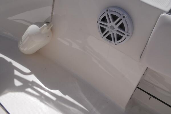 18ft Robalo Yacht For Sale