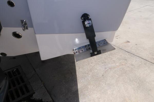 18ft Robalo Yacht For Sale