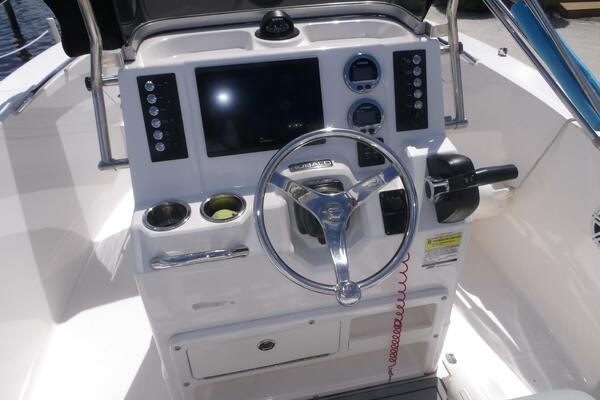 18ft Robalo Yacht For Sale
