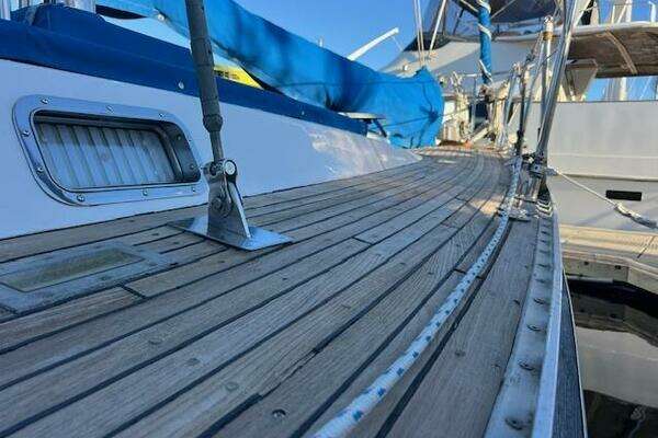 Photo of the 1986 Tayana V42 "Southern Cross"