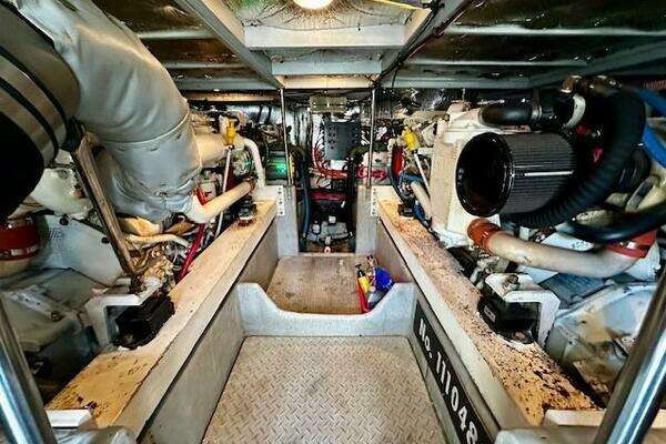 42ft Silverton Yacht For Sale
