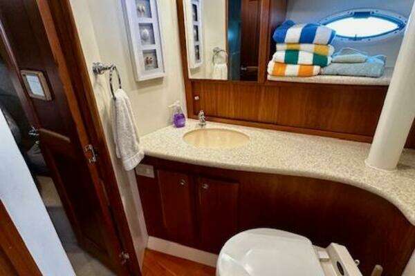 42ft Silverton Yacht For Sale