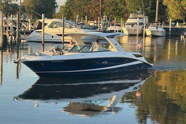 35-ft-Sea Ray-2022-SLX350- Guilford New Hampshire United States  yacht for sale