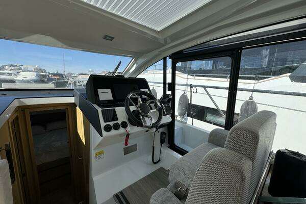 Sealine  Yacht For Sale