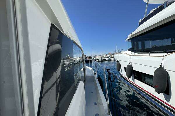 Sealine  Yacht For Sale