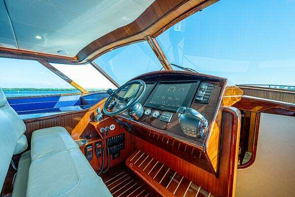 Photo of the 2022 Maverick 50 Sport Yacht