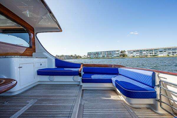 Photo of the 2022 Maverick 50 Sport Yacht