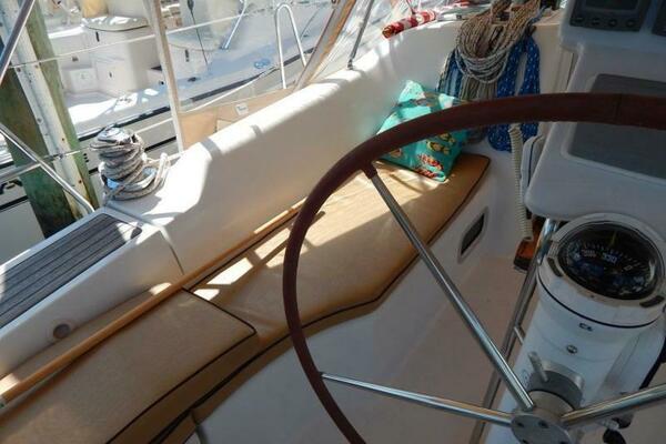 Maxed Out 37ft Beneteau Yacht For Sale