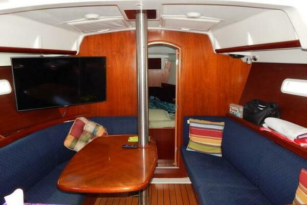 Maxed Out 37ft Beneteau Yacht For Sale