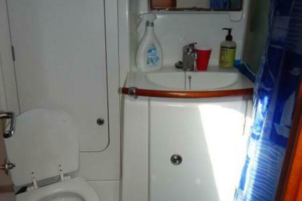 Maxed Out 37ft Beneteau Yacht For Sale