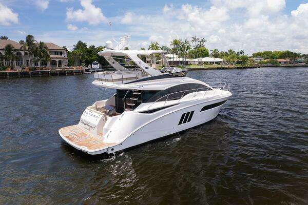 Sea Ray 510 Fly Yacht For Sale
