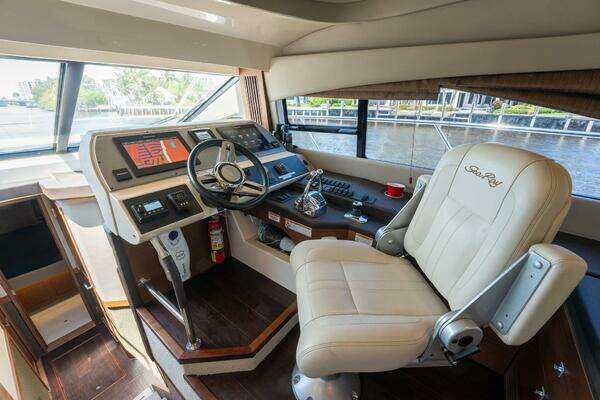 Sea Ray 510 Fly Yacht For Sale