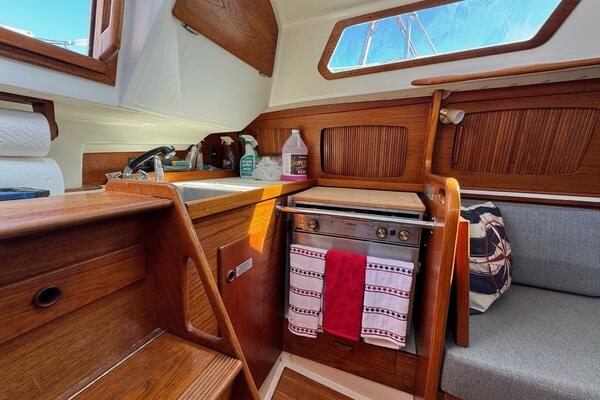 30ft Sabre Yacht For Sale