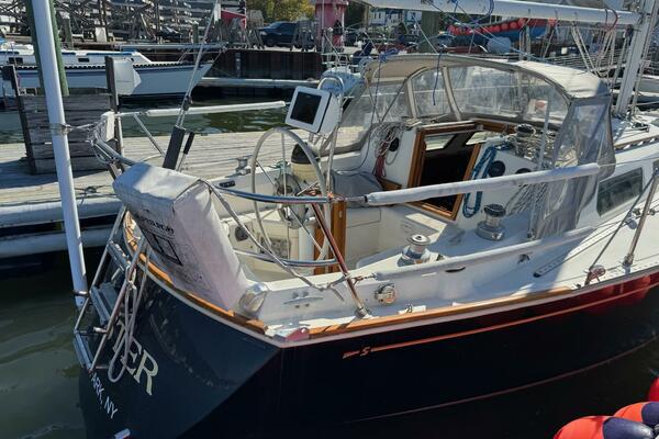 30ft Sabre Yacht For Sale