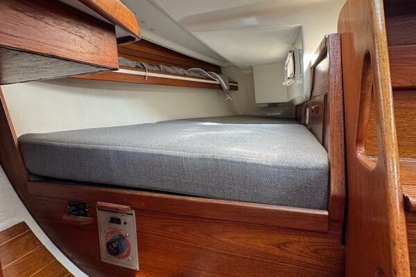 30ft Sabre Yacht For Sale