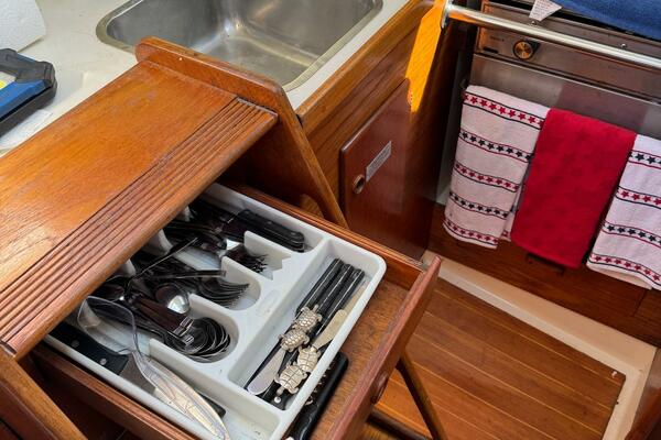 30ft Sabre Yacht For Sale