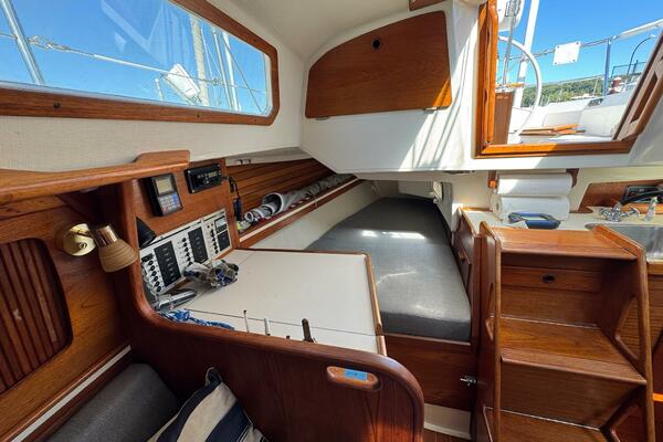 30ft Sabre Yacht For Sale