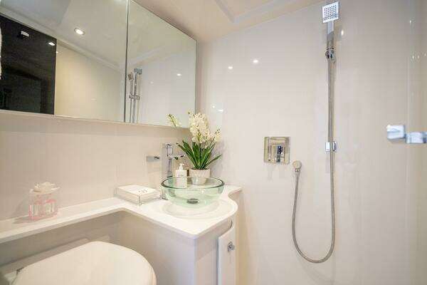 VanDutch 55 Yacht For Sale