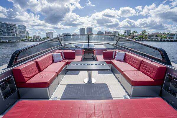 VanDutch 55 Yacht For Sale
