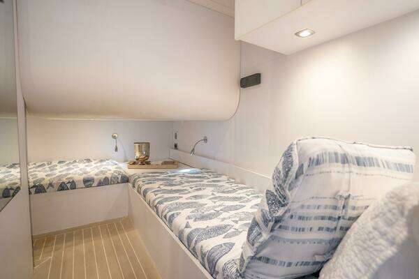 VanDutch 55 Yacht For Sale