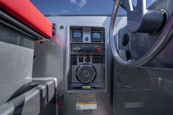 VanDutch 55 Yacht For Sale